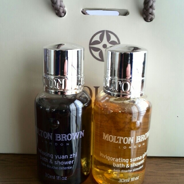 MOLTON BROWN(モルトンブラウン)のMOLTON BROWO ボディーソープ コスメ/美容のボディケア(ボディソープ/石鹸)の商品写真