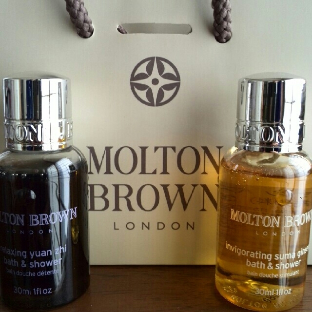 MOLTON BROWN(モルトンブラウン)のMOLTON BROWO ボディーソープ コスメ/美容のボディケア(ボディソープ/石鹸)の商品写真