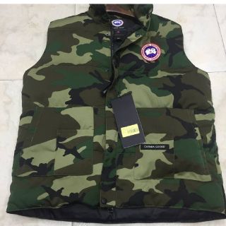 カナダグース(CANADA GOOSE)のCANADA GOOSE カナダグース ダウン ベスト(ダウンベスト)