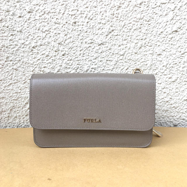 Furla(フルラ)の新品フルラ未使用サッビア正規品ラウンドファスナー長財布ショルダー レディースのバッグ(ショルダーバッグ)の商品写真