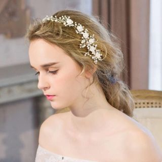 ウエディングヘッドアクセサリー　小枝　花　ウエディングヘアアクセ　ヘッドドレス(カチューシャ)