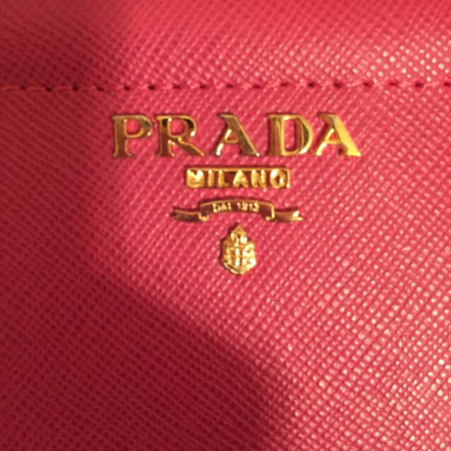 PRADA(プラダ)のeeeさま専用☆ レディースのファッション小物(財布)の商品写真