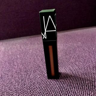 ナーズ(NARS)の新品ナーズパワーマットリップピグメン #2761 LONDON CALLING (口紅)