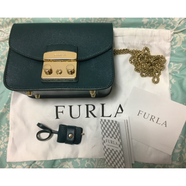 Furla(フルラ)の8/31まで値下げ☺︎美品 フルラ メトロポリス ダークグリーン レディースのバッグ(ショルダーバッグ)の商品写真