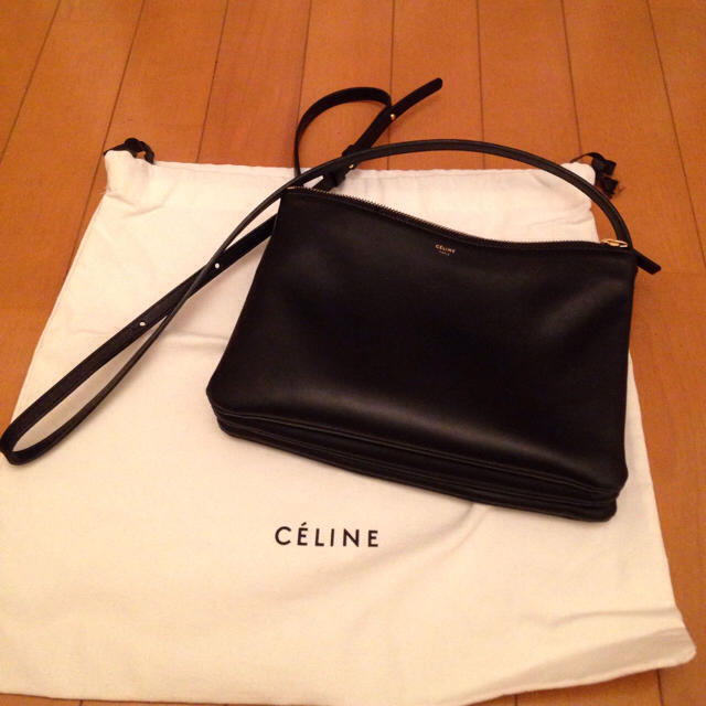 celine(セリーヌ)の美品✨CELINE トリオ ショルダー バッグ レディースのバッグ(ショルダーバッグ)の商品写真