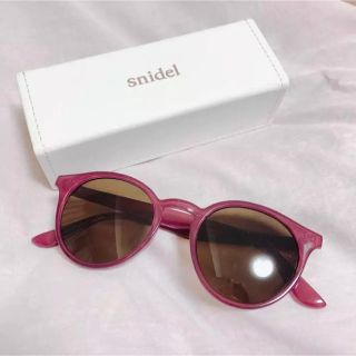 スナイデル(SNIDEL)の【snidel】新品未使用♥ カラーサングラス  ピンク(サングラス/メガネ)