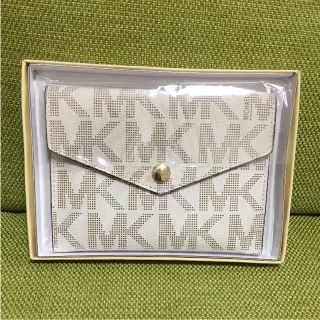 マイケルコース(Michael Kors)のマイケルコース♡パスポートケース(ポーチ)