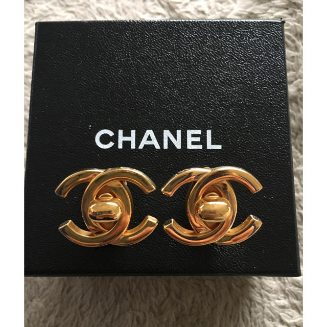 美品 CHANEL イヤリング ターンロック-