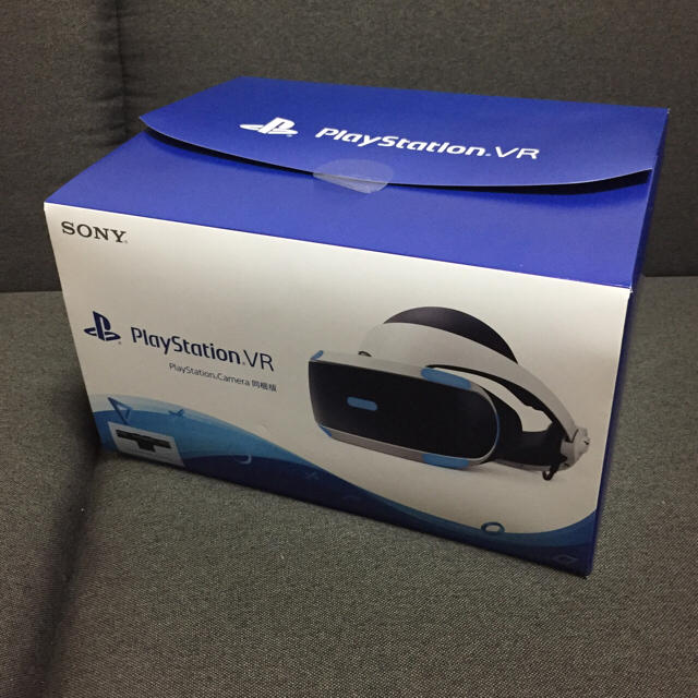 PlayStation VR(プレイステーションヴィーアール)のpsvr 新型 PlayStation Camera同梱版 使用1.2回程度 エンタメ/ホビーのゲームソフト/ゲーム機本体(家庭用ゲーム機本体)の商品写真