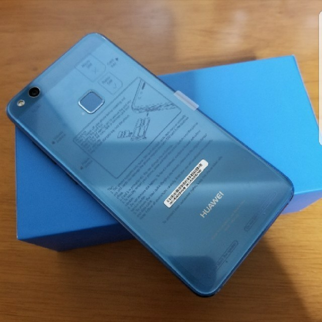 新品 HUAWEI P10 lite ブルー 青 UQ MOBILE スマホ/家電/カメラのスマートフォン/携帯電話(スマートフォン本体)の商品写真
