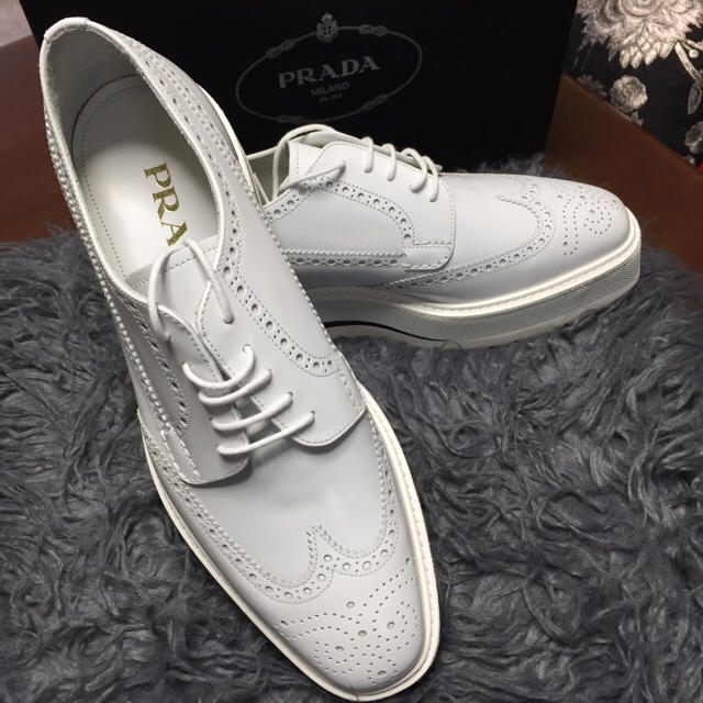 PRADA - 【SOLD OUT】PRADA プラダ スニーカー 白 メンズ の通販 by miu shop｜プラダならラクマ