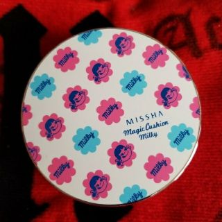 ミシャ(MISSHA)のミシャ　マジッククッションベース　ミルキー(化粧下地)