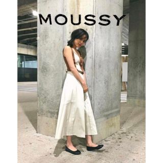 マウジー(moussy)のTUCK FLARE SKIRT ☆ 新品 サイズS フレアロングスカート(ロングスカート)