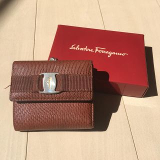 サルヴァトーレフェラガモ(Salvatore Ferragamo)のちちよ様専用(財布)