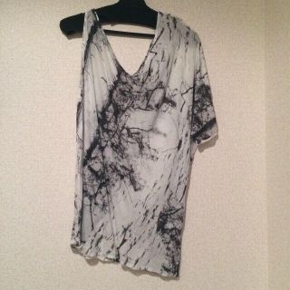 ヘルムートラング(HELMUT LANG)のHELMUT LANGデザイントップス♡(カットソー(半袖/袖なし))