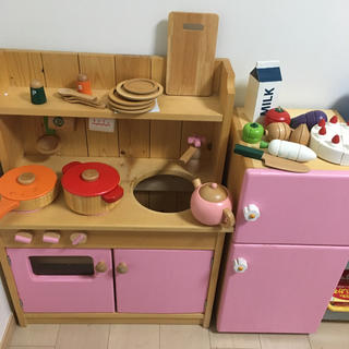 イケア(IKEA)のフォレスト 木製キッチン(知育玩具)