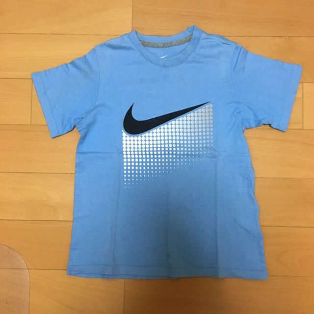 NIKE(ナイキ)のナイキ Ｔシャツ 子供 120〜130 美品 キッズ/ベビー/マタニティのキッズ服男の子用(90cm~)(その他)の商品写真