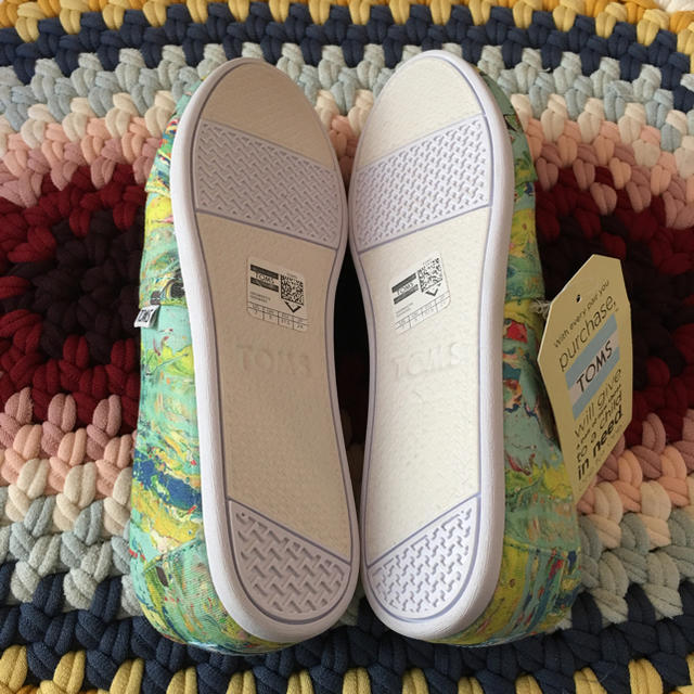 TOMS(トムズ)の【新品】TOMS Women's shoes /US7-JP24cm レディースの靴/シューズ(スニーカー)の商品写真