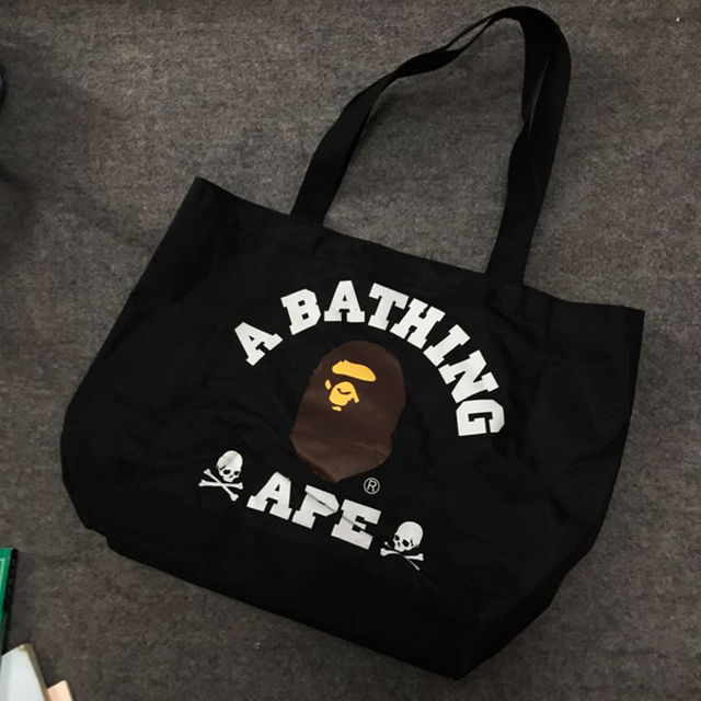 A BATHING APE(アベイシングエイプ)のA BATHING APE トートバッグ メンズのバッグ(トートバッグ)の商品写真