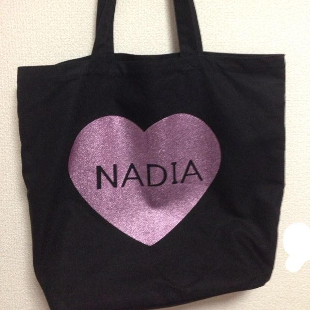 NADIA(ナディア)の大トート NADIAハート レディースのバッグ(トートバッグ)の商品写真