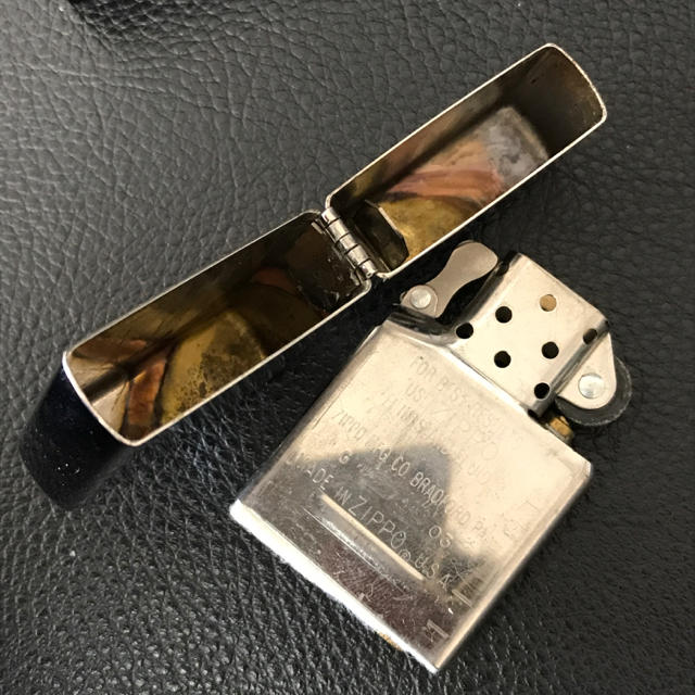 ZIPPO(ジッポー)のZIPPO ジッポー ドラゴン 龍 竜 デザイン 03年製 レギュラー 光沢 メンズのファッション小物(タバコグッズ)の商品写真