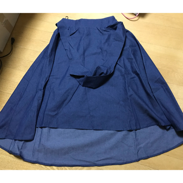 GRL(グレイル)のGRL グレイル ウエストリボン付きデニムスカート レディースのスカート(ひざ丈スカート)の商品写真
