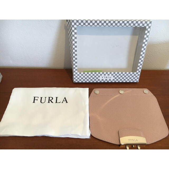 Furla(フルラ)のFURLA メトロポリス フラップ  期間限定値下げ★ レディースのバッグ(ショルダーバッグ)の商品写真