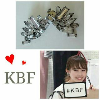 ケービーエフ(KBF)のKBF ヴィンテージビジューイヤリング(イヤリング)