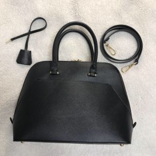 ザラ(ZARA)のZARA バッグ ブラック(ハンドバッグ)