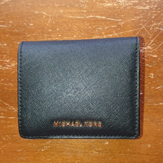 Michael Kors(マイケルコース)のともも様 マイケル・コース 折り財布 黒 レディースのファッション小物(財布)の商品写真