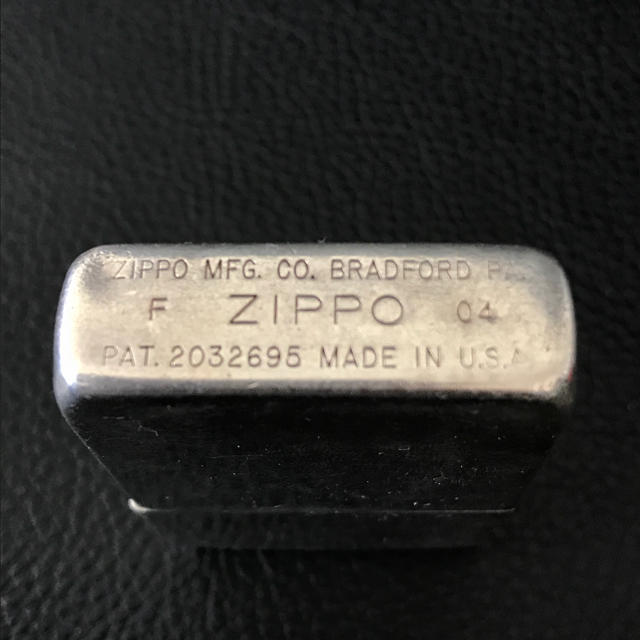 ZIPPO(ジッポー)のZIPPO ジッポー ビンテージレプリカ 04年製 無垢 無地  メンズのファッション小物(タバコグッズ)の商品写真