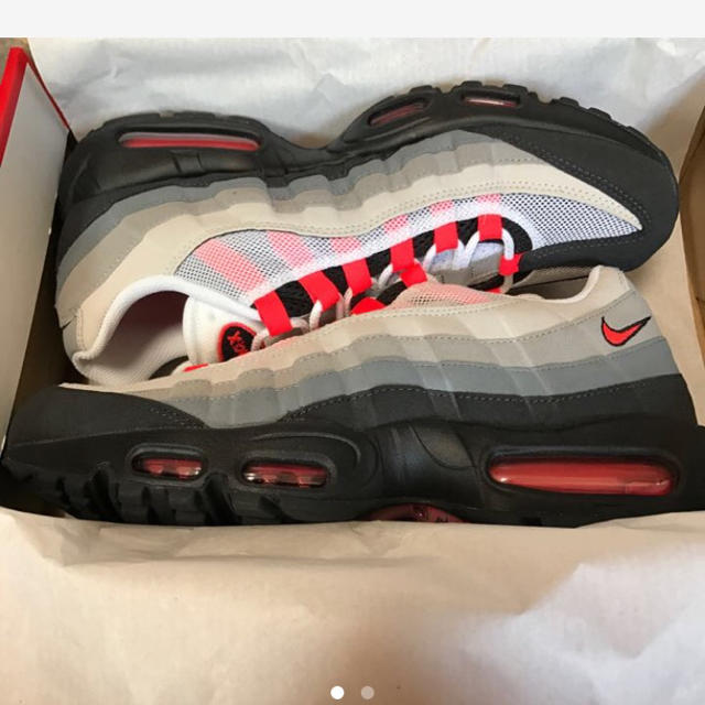 NIKE(ナイキ)のNIKE AIRMAX95 ナイキ エアマックス 30cm US12 メンズの靴/シューズ(スニーカー)の商品写真