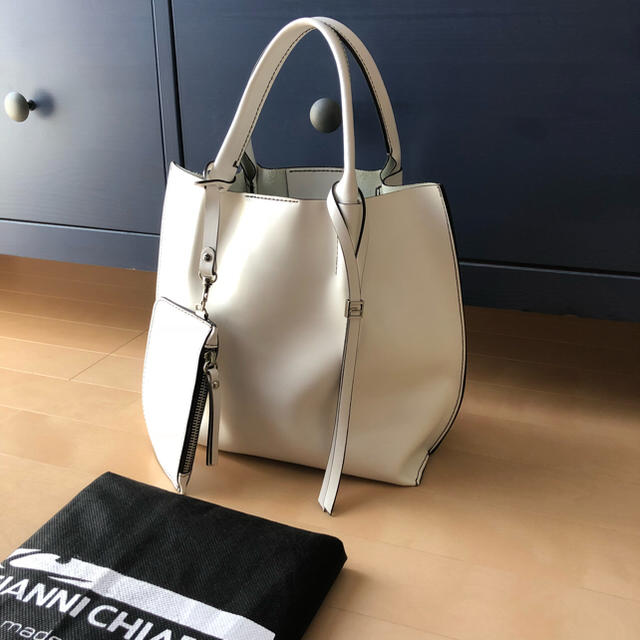 新品⭐️ Gianni Chiarini／ジャンニキャリーニ トートバッグ