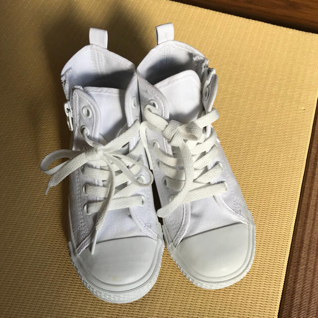 CONVERSE(コンバース)の専用！ キッズ  コンバース  ハイカット キッズ/ベビー/マタニティのキッズ靴/シューズ(15cm~)(スニーカー)の商品写真