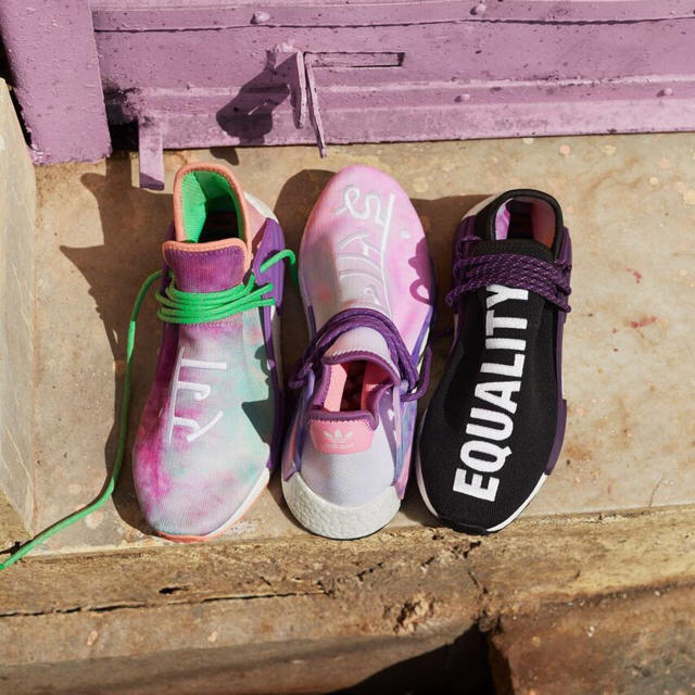 adidas(アディダス)のPharrell Williams PW HU HOLI NMD 26.5cm メンズの靴/シューズ(スニーカー)の商品写真