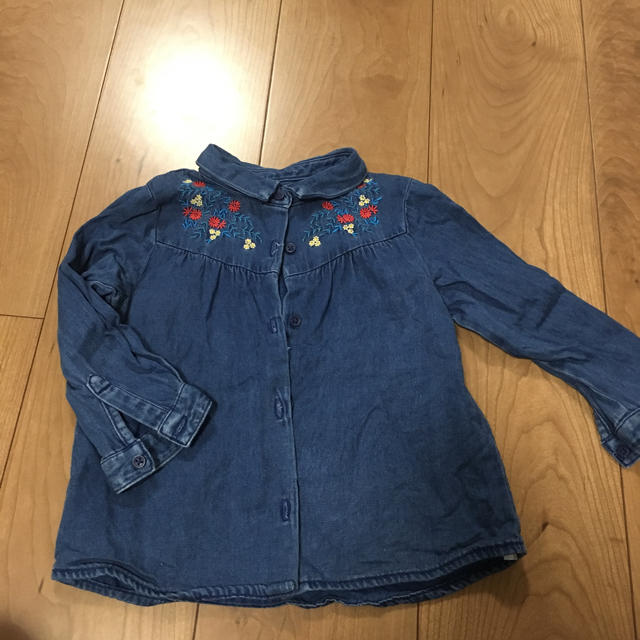 ZARA KIDS(ザラキッズ)のZara BabyGirl デニムシャツ キッズ/ベビー/マタニティのベビー服(~85cm)(シャツ/カットソー)の商品写真