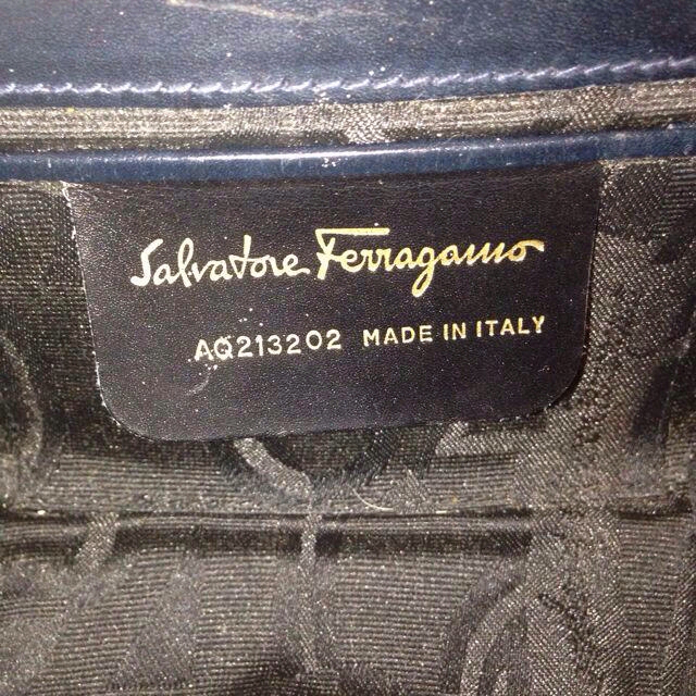 Ferragamo(フェラガモ)の♥︎フェラガモ♥︎ショルダーバッグ♥︎ レディースのバッグ(ショルダーバッグ)の商品写真