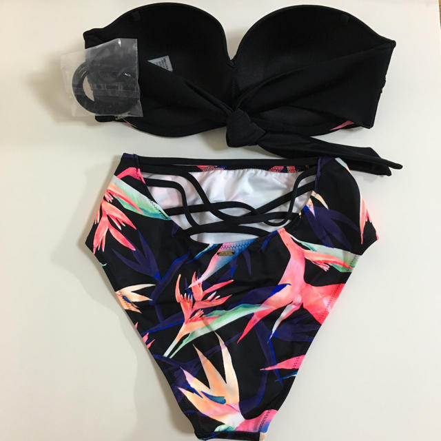 Victoria's Secret(ヴィクトリアズシークレット)のPINK♡ビキニセット レディースの水着/浴衣(水着)の商品写真