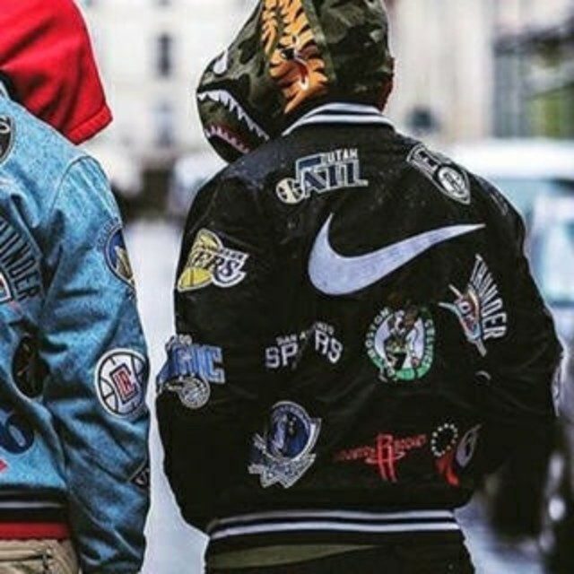 Supreme(シュプリーム)の付属品完備 Supreme Nike NBA Warm - Up Jacket メンズのジャケット/アウター(ナイロンジャケット)の商品写真