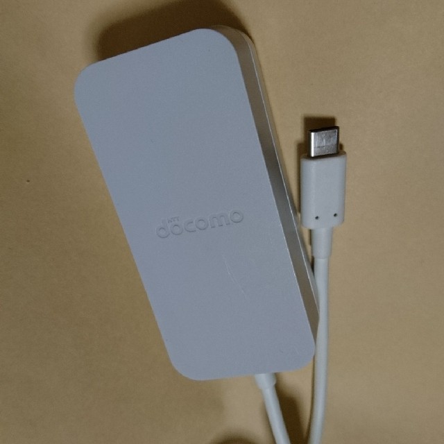 Nttdocomo Docomo 純正 Acアダプター 06 Type C 急速充電器 ドコモの通販 By Fam S Shop エヌティティドコモ ならラクマ