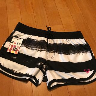 ロキシー(Roxy)のROXY  ショートパンツ ボーダー 新品！タグつき(ショートパンツ)