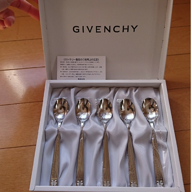 GIVENCHY(ジバンシィ)のコーヒースプーン キッズ/ベビー/マタニティの授乳/お食事用品(スプーン/フォーク)の商品写真