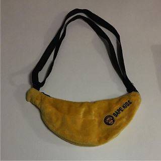 アベイシングエイプ(A BATHING APE)のBAPE KIDS バナナ ショルダーバッグバック(ポシェット)