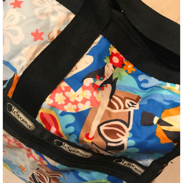 LeSportsac(レスポートサック)のレスポートサック ボストン ハワイ限定柄 ミニポーチ付き レディースのバッグ(ボストンバッグ)の商品写真