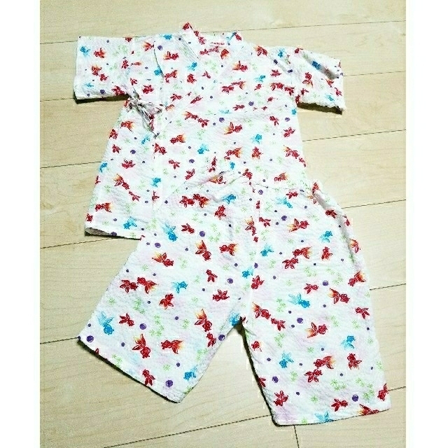 甚平　女の子　120 キッズ/ベビー/マタニティのキッズ服女の子用(90cm~)(甚平/浴衣)の商品写真