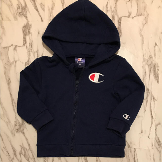 Champion(チャンピオン)の☆美品☆ Champion チャンピオン kids キッズ パーカー キッズ/ベビー/マタニティのキッズ服男の子用(90cm~)(ジャケット/上着)の商品写真