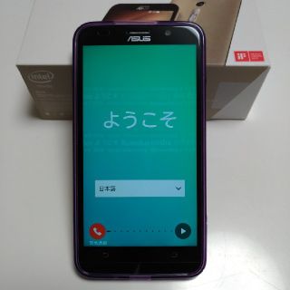 エイスース(ASUS)の【美品】ASUS ZenFone2 ZE551ML SIMフリー GOLD 中古(スマートフォン本体)