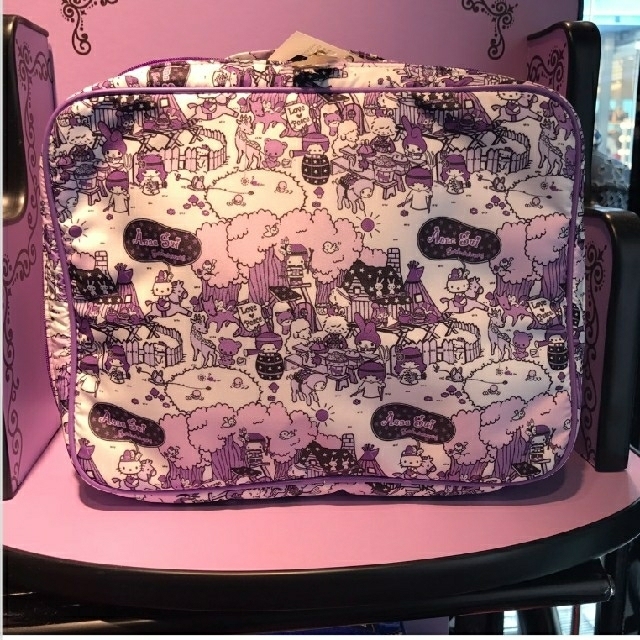 ANNA SUI(アナスイ)のぴあの様専用♥️完売品♥️新品♥️ANNA SUI×サンリオ♥️マルチポーチ♥️ レディースのファッション小物(ポーチ)の商品写真