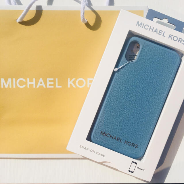 Michael Kors(マイケルコース)のrb様専用♪★マイケルコース【正規品新品】iPhoneX 対応 スカイブルー スマホ/家電/カメラのスマホアクセサリー(iPhoneケース)の商品写真