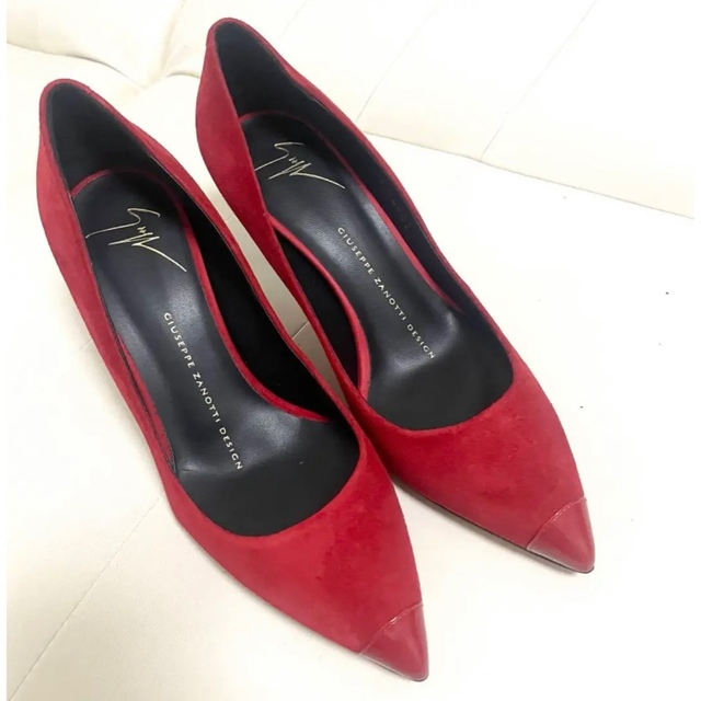 GIUZEPPE ZANOTTI(ジュゼッペザノッティ)のジュゼッペ ザノッティ 赤 ポインテッド トゥ パンプス レッド レディースの靴/シューズ(ハイヒール/パンプス)の商品写真